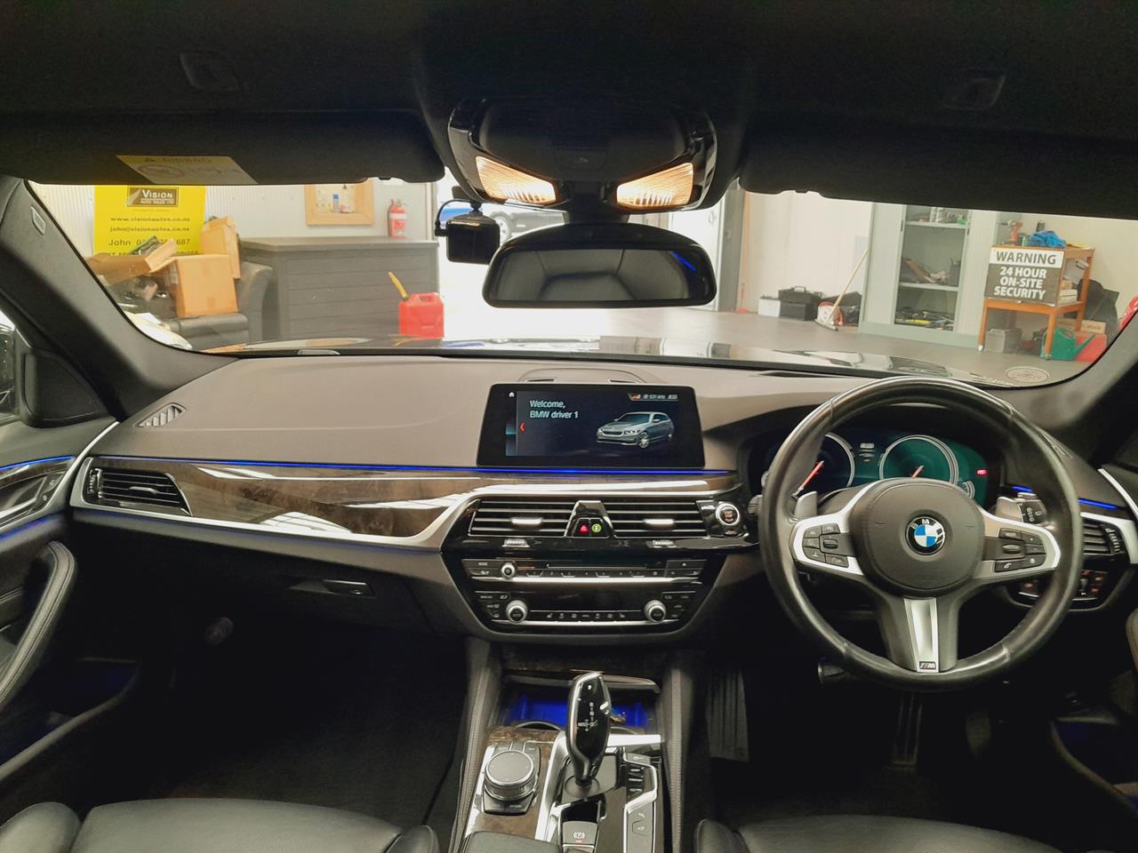 2018 BMW 523i
