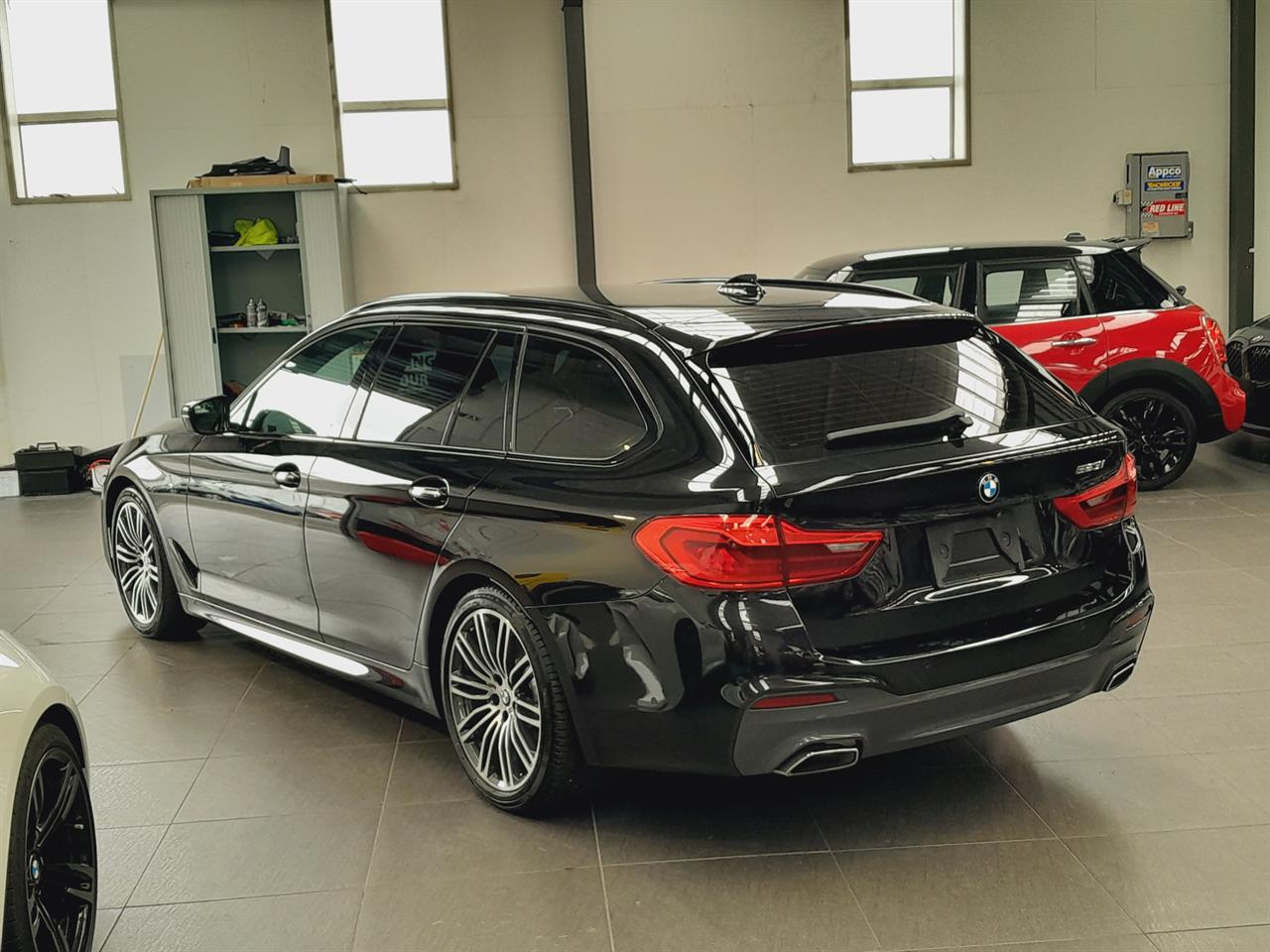 2018 BMW 523i