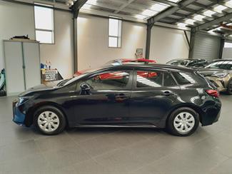 2021 Toyota Corolla - Thumbnail