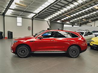 2021 Mercedes-Benz EQC - Thumbnail