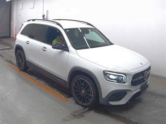 2021 Mercedes-Benz GLB 250 - Thumbnail