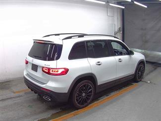 2021 Mercedes-Benz GLB 250 - Thumbnail