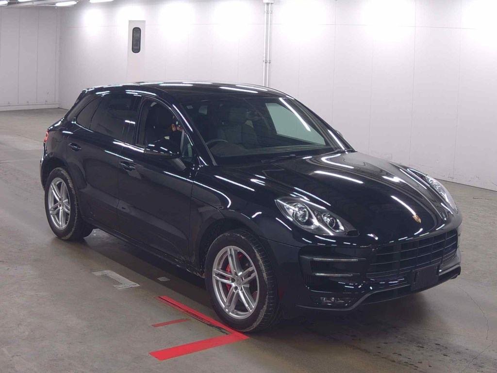 2016 Porsche Macan