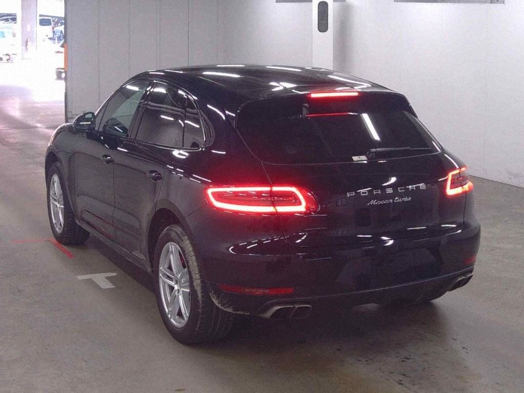 2016 Porsche Macan