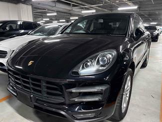 2016 Porsche Macan - Thumbnail