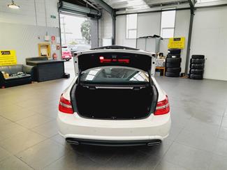 2010 Mercedes-Benz E 500 - Thumbnail