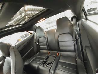 2010 Mercedes-Benz E 500 - Thumbnail