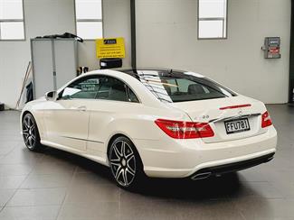2010 Mercedes-Benz E 500 - Thumbnail