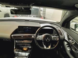 2022 Mercedes-Benz EQC - Thumbnail