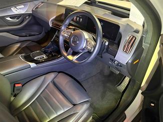 2022 Mercedes-Benz EQC - Thumbnail