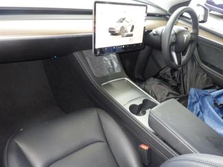 2024 Tesla Model Y - Thumbnail