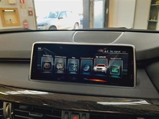 2017 BMW X5 - Thumbnail