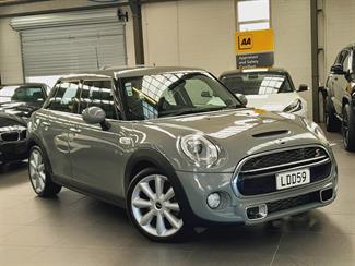 2018 Mini Cooper - Thumbnail