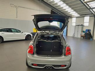 2018 Mini Cooper - Thumbnail