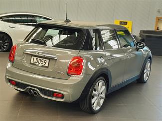 2018 Mini Cooper - Thumbnail