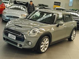 2018 Mini Cooper - Thumbnail