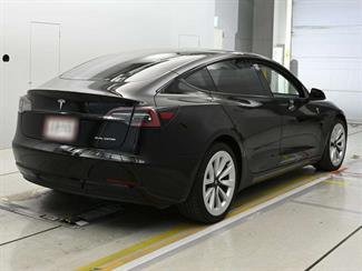 2021 Tesla Model 3 - Thumbnail