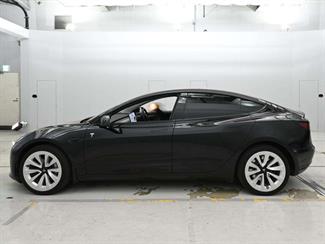 2021 Tesla Model 3 - Thumbnail