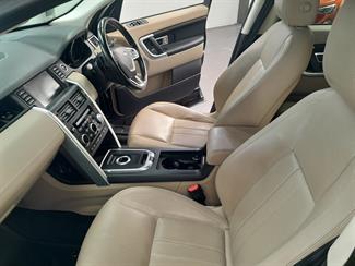 2016 Land Rover Discovery Sport - Thumbnail