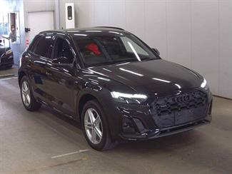 2022 Audi Q5 - Thumbnail
