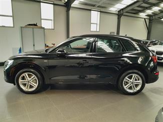 2022 Audi Q5 - Thumbnail