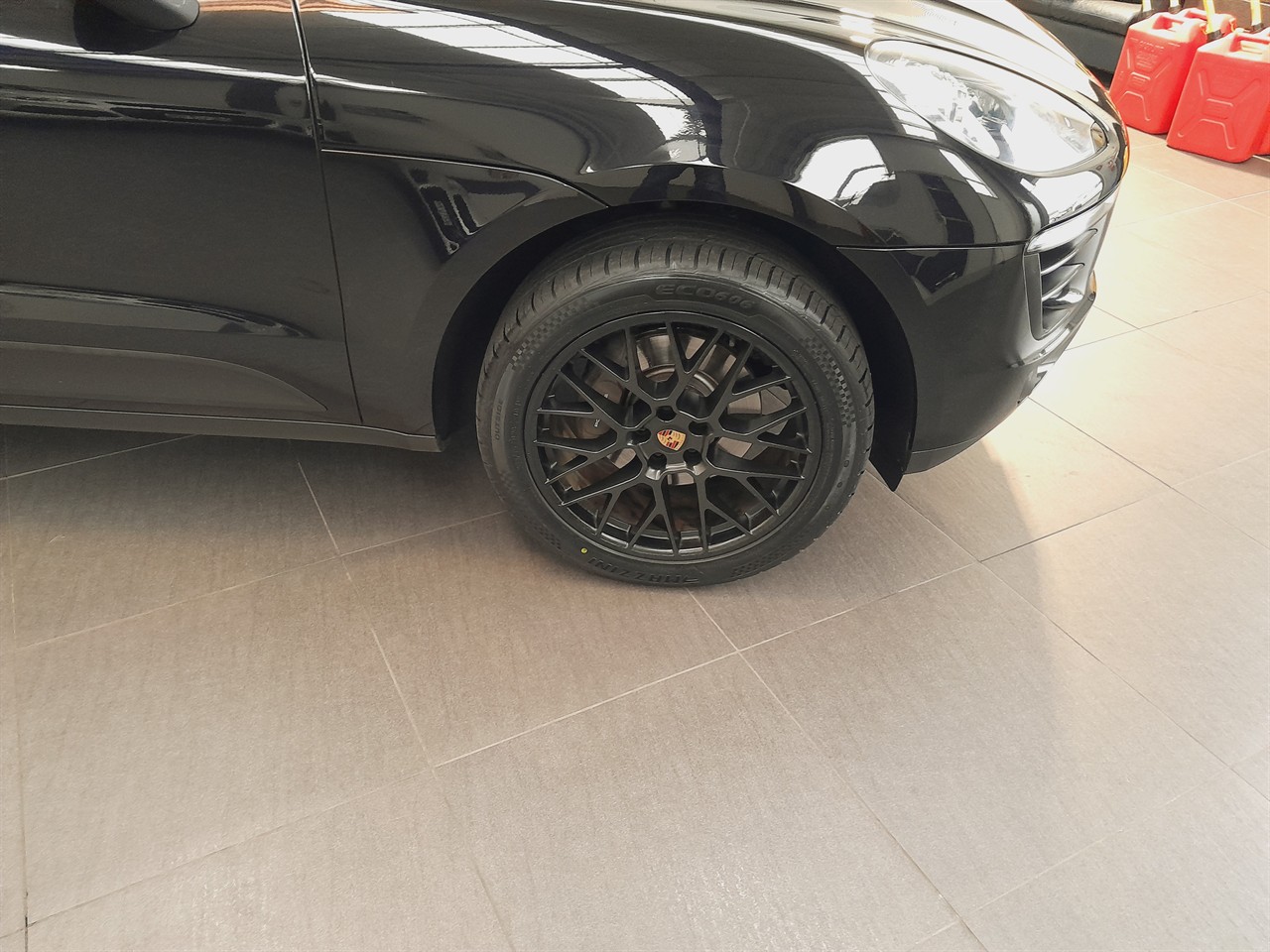 2018 Porsche Macan