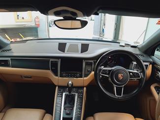 2018 Porsche Macan - Thumbnail
