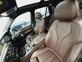 2017 BMW X5 - Thumbnail