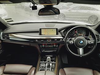 2017 BMW X5 - Thumbnail