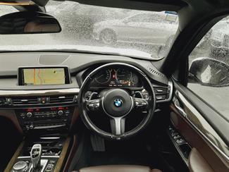 2017 BMW X5 - Thumbnail