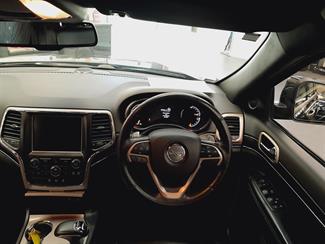 2016 Jeep Grand Cherokee - Thumbnail