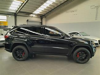 2016 Jeep Grand Cherokee - Thumbnail