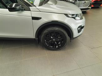 2016 Land Rover Discovery Sport - Thumbnail