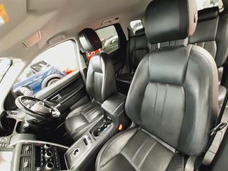 2016 Land Rover Discovery Sport - Thumbnail