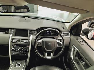 2016 Land Rover Discovery Sport - Thumbnail