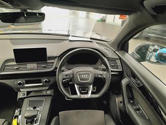 2020 Audi Q5 - Thumbnail