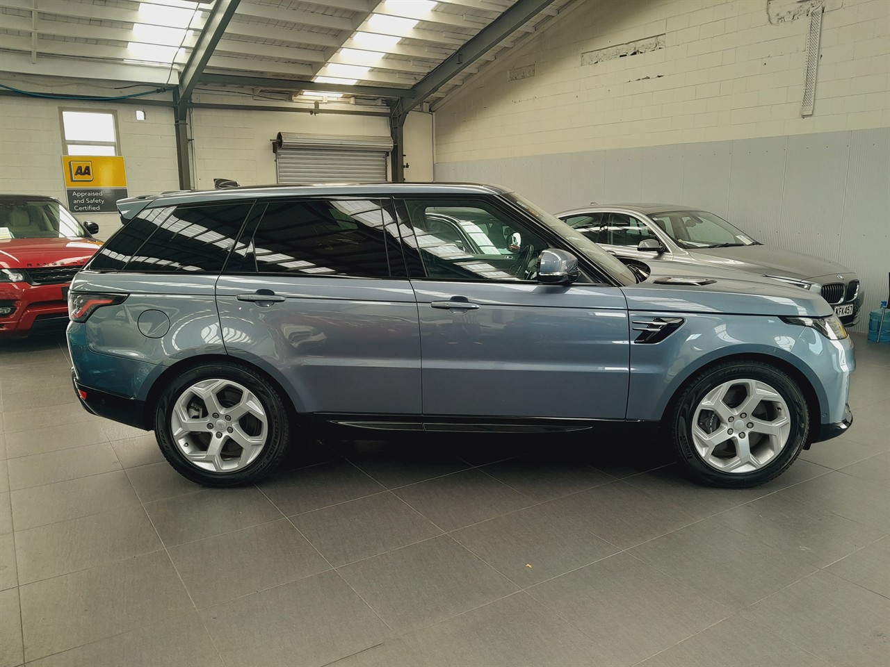 2020 Land Rover Range Rover Sport
