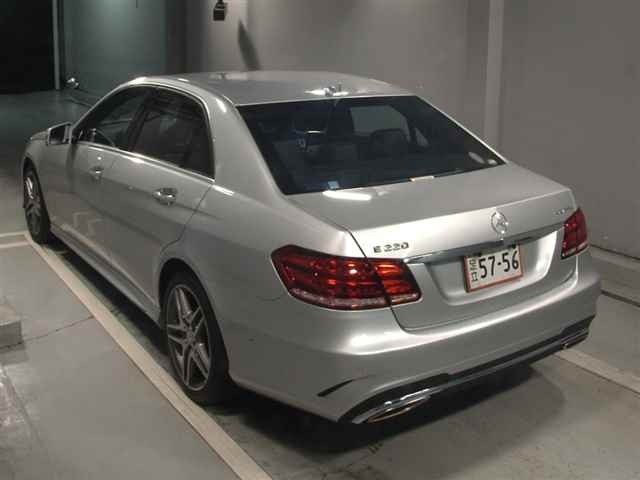 2015 Mercedes-Benz E 220