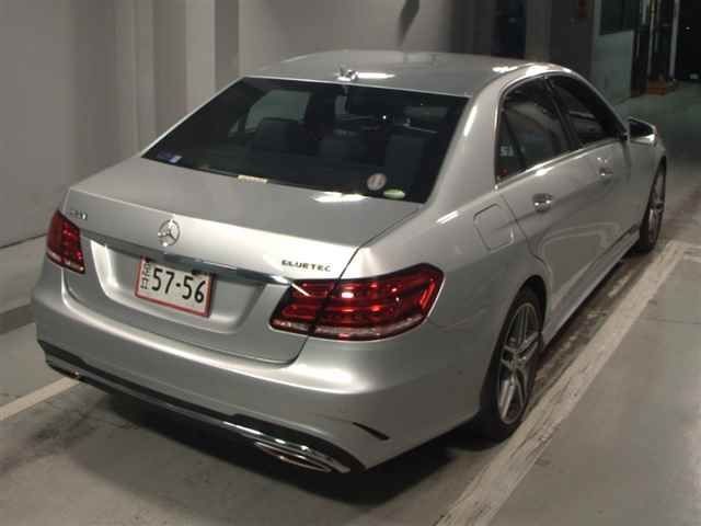 2015 Mercedes-Benz E 220