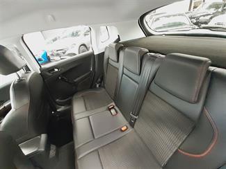 2018 Peugeot 2008 - Thumbnail