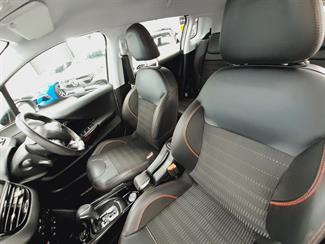 2018 Peugeot 2008 - Thumbnail