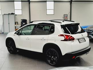 2018 Peugeot 2008 - Thumbnail