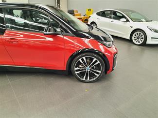 2018 BMW i3 - Thumbnail