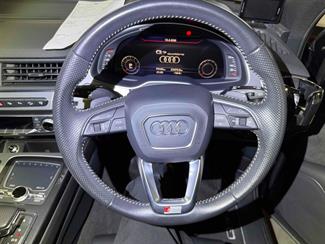 2016 Audi Q7 - Thumbnail