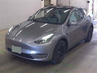 2024 Tesla Model Y - Thumbnail
