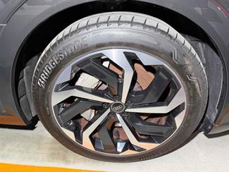 2023 Audi Q8 - Thumbnail
