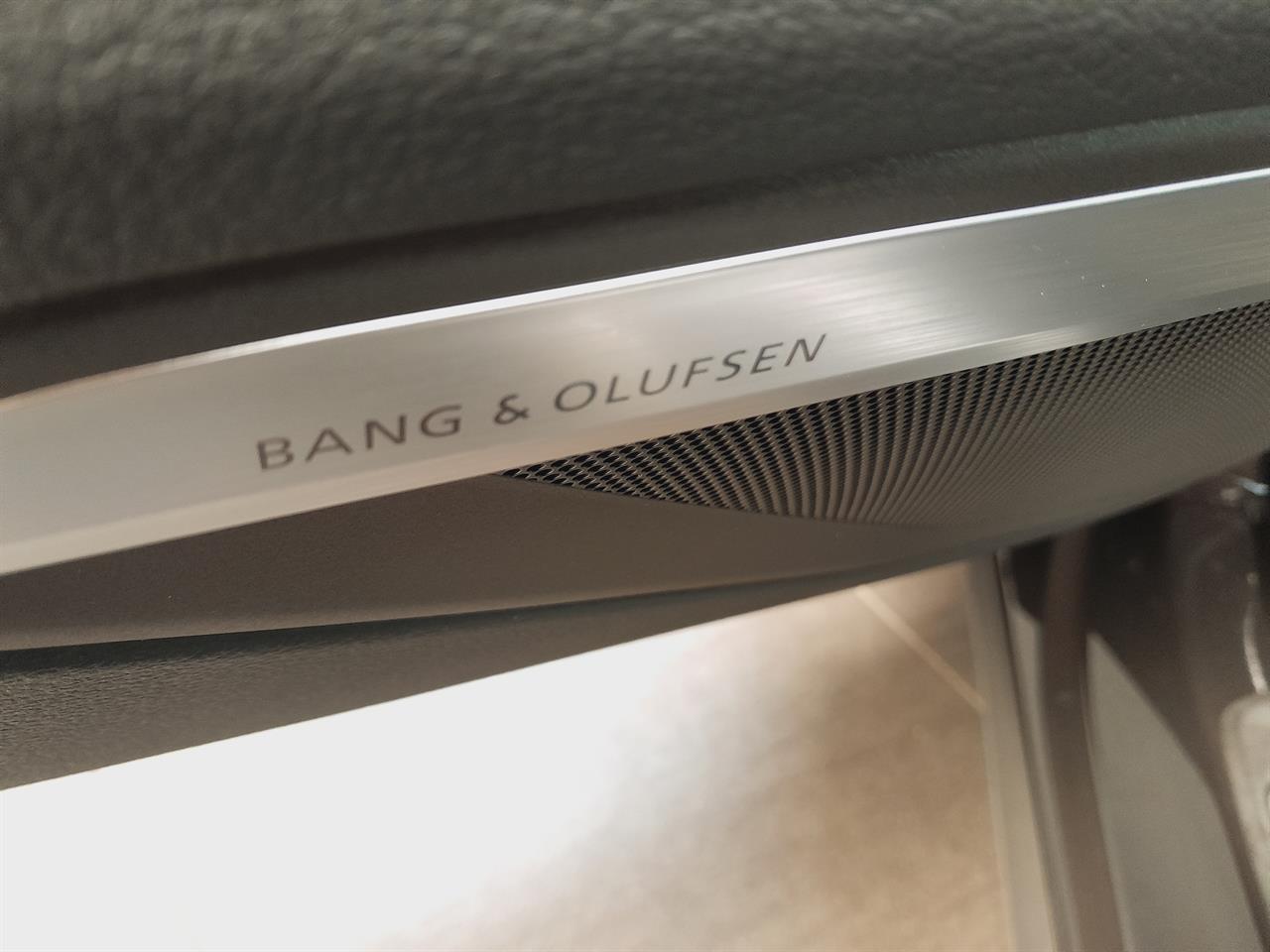 2023 Audi Q8