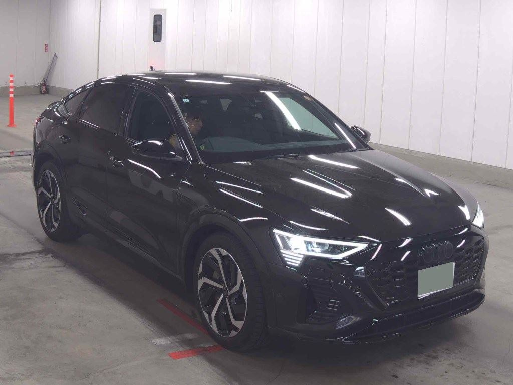 2023 Audi Q8