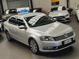 2015 Volkswagen Passat - Thumbnail