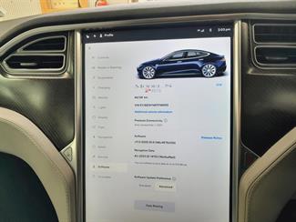 2015 Tesla Model S - Thumbnail